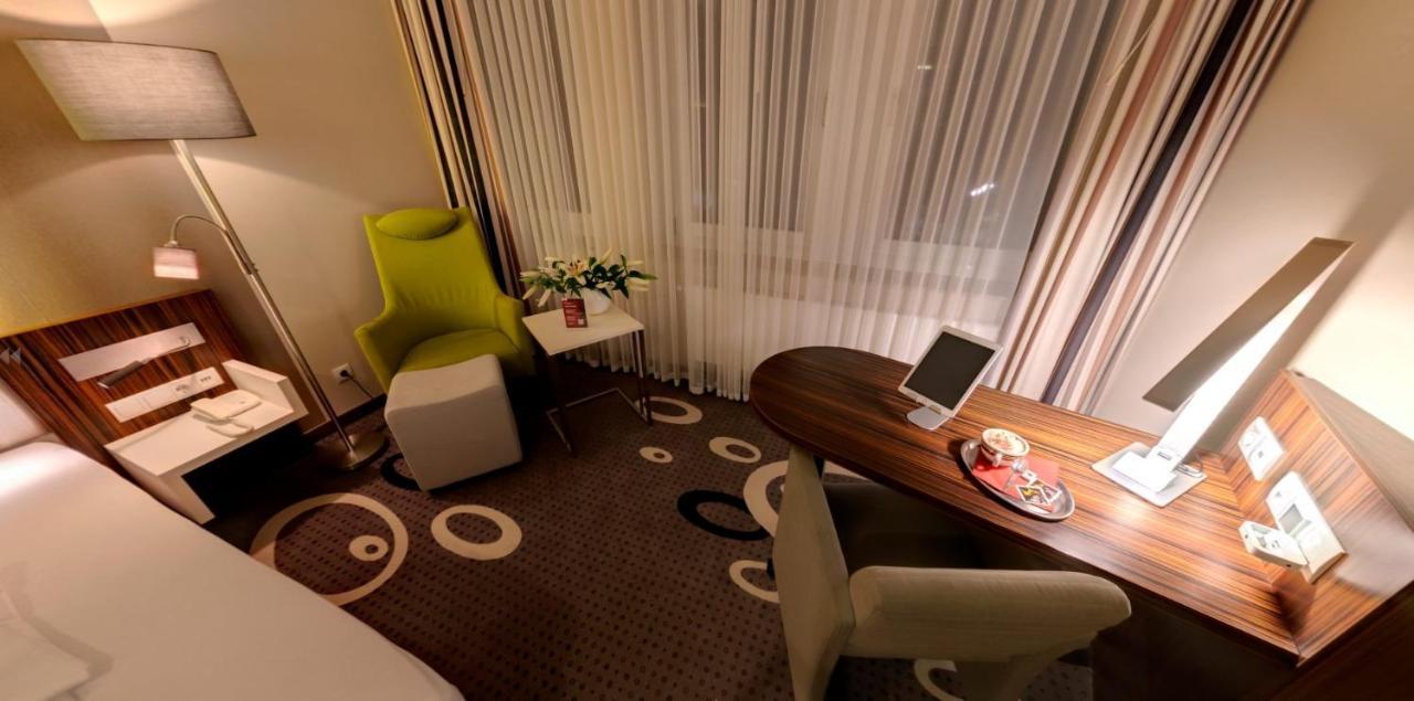 Business-Hotel Artes Хемниц Экстерьер фото