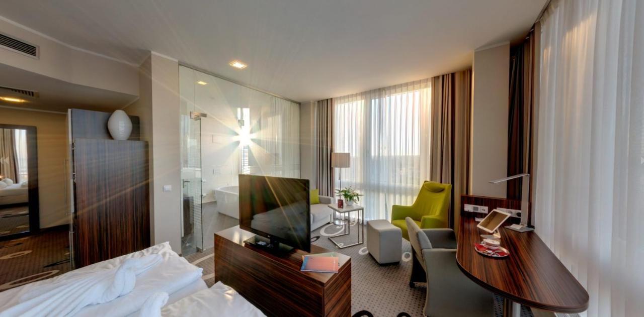 Business-Hotel Artes Хемниц Экстерьер фото