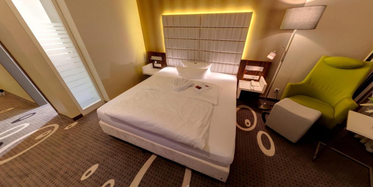 Business-Hotel Artes Хемниц Экстерьер фото