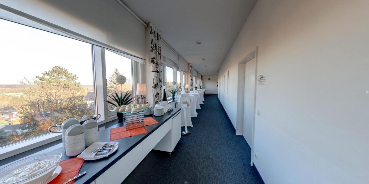 Business-Hotel Artes Хемниц Экстерьер фото
