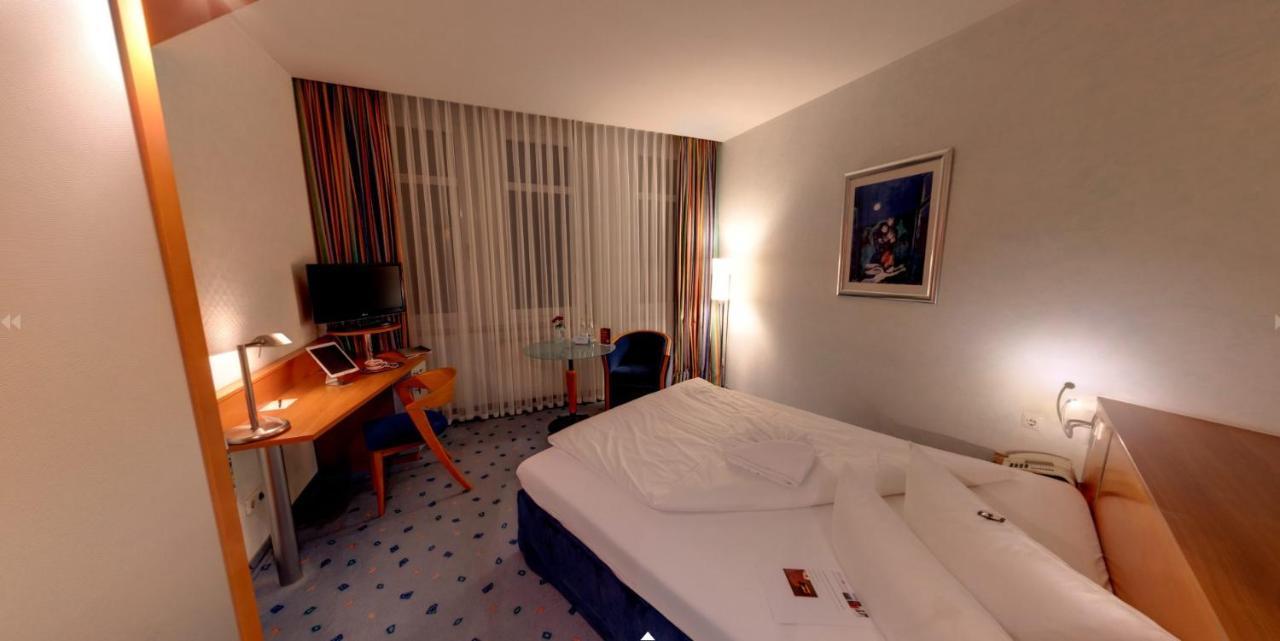 Business-Hotel Artes Хемниц Экстерьер фото