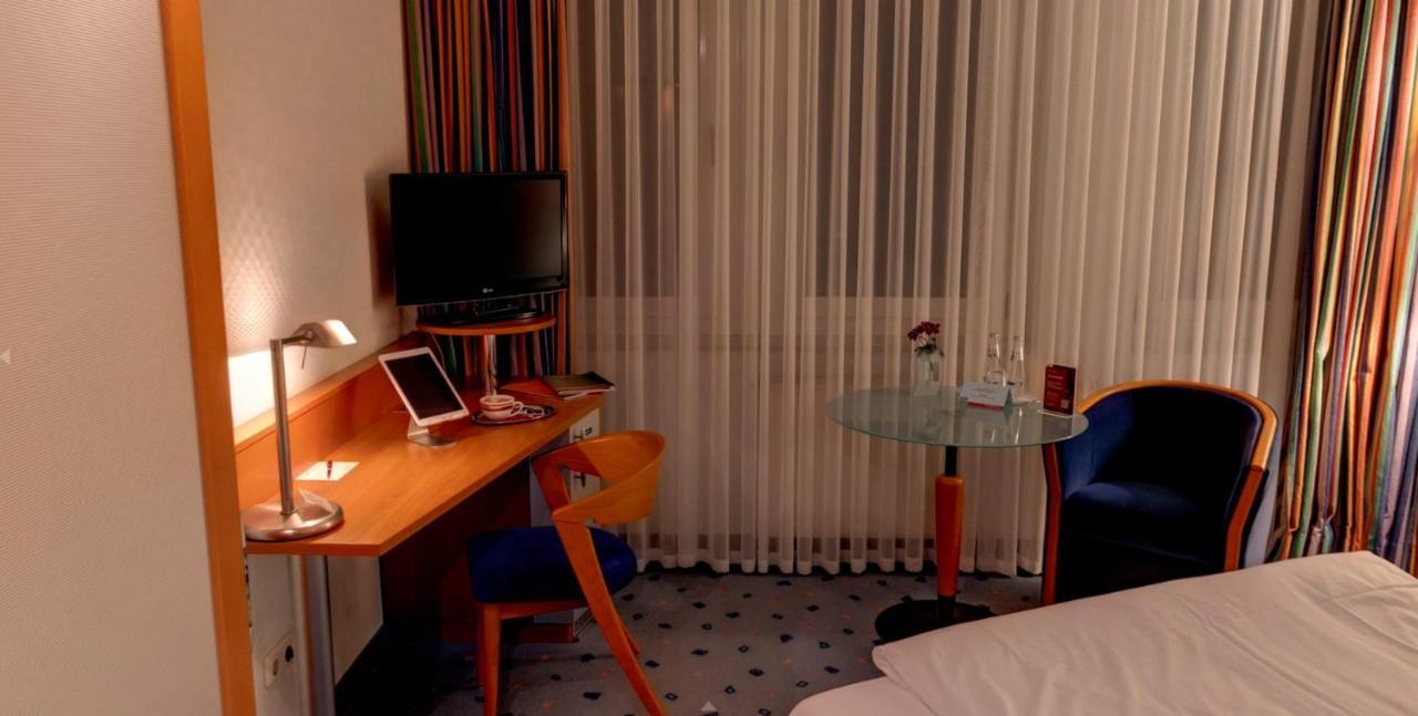 Business-Hotel Artes Хемниц Экстерьер фото