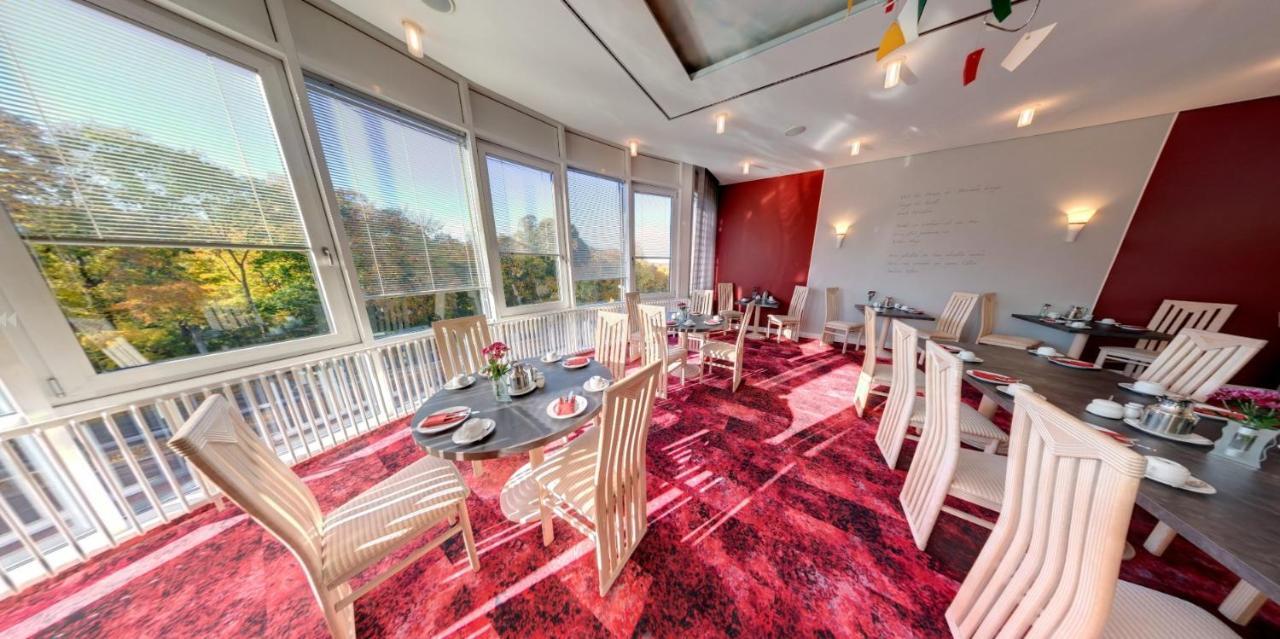 Business-Hotel Artes Хемниц Экстерьер фото