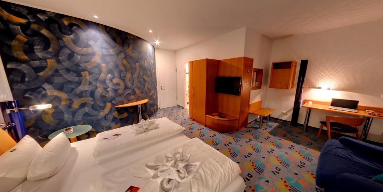 Business-Hotel Artes Хемниц Экстерьер фото
