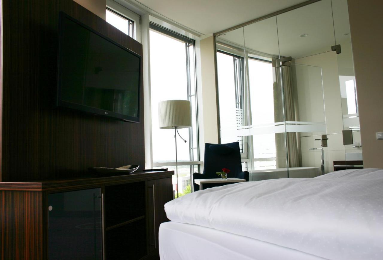 Business-Hotel Artes Хемниц Экстерьер фото