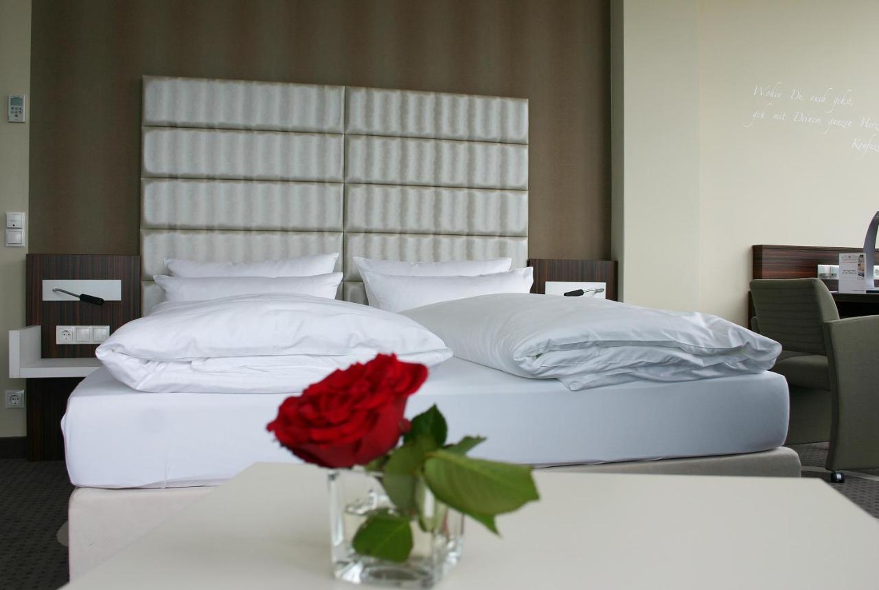 Business-Hotel Artes Хемниц Экстерьер фото