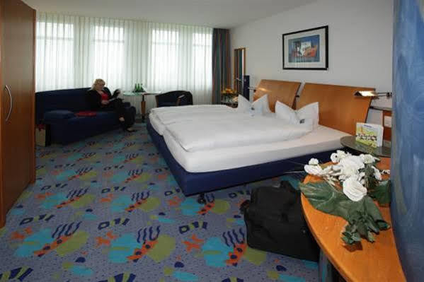 Business-Hotel Artes Хемниц Экстерьер фото
